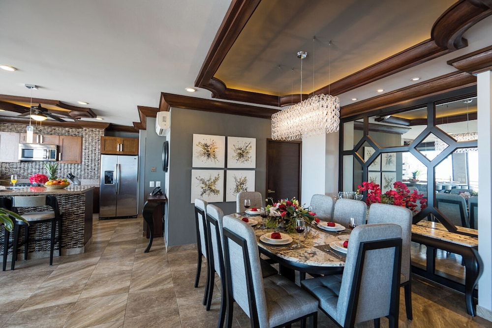 Resorts By Pinnacle 220 61/72