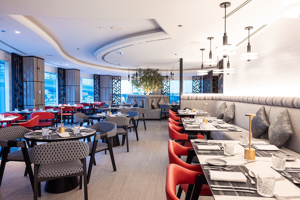 restaurant cafeteria