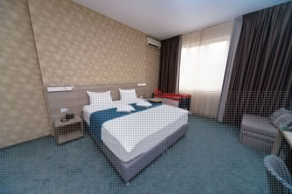 Hotel Mint 6/47