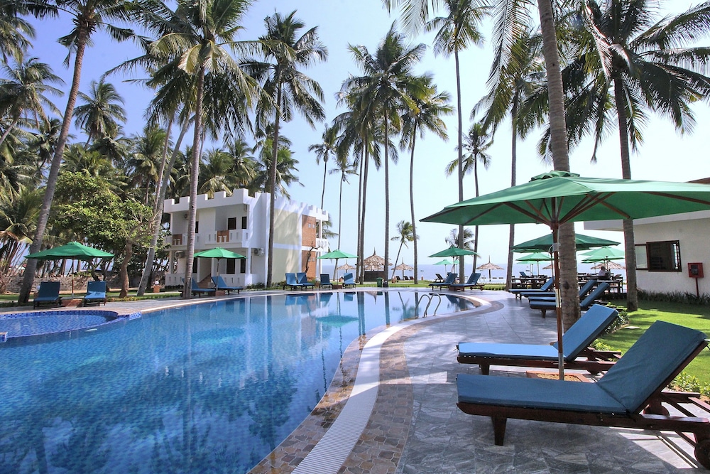 Ocean Place Mui Ne Resort 68/72