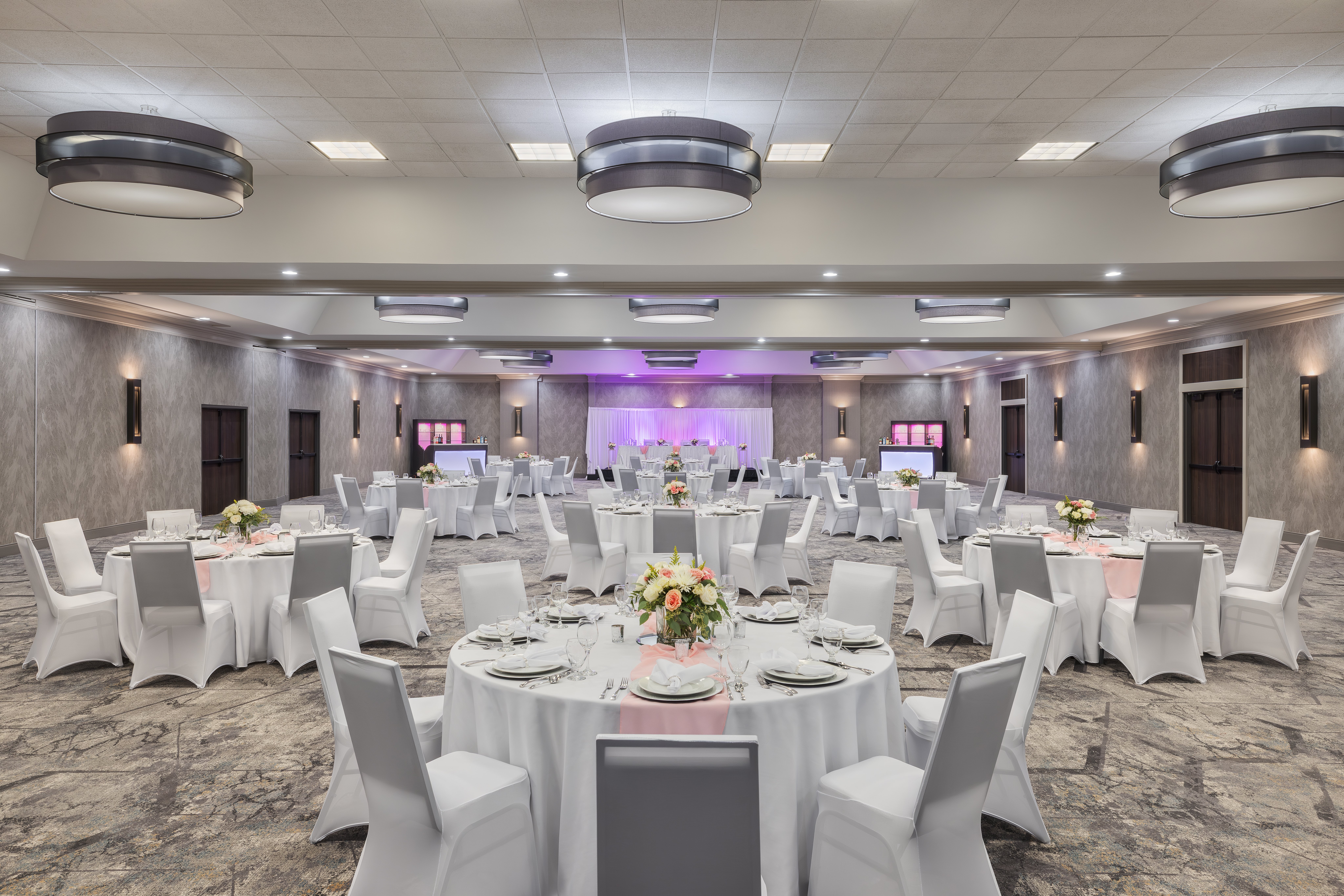 Holiday Inn Wichita East I 35 66/77