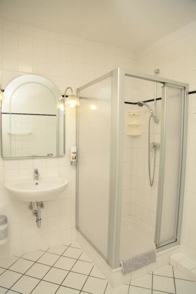 APARTHOTEL VEGA 31/33