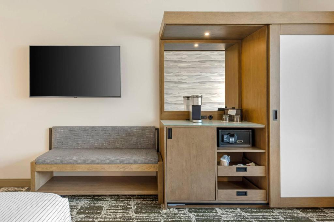 Cambria Hotel Bend - Mt. Bachelor 19/25