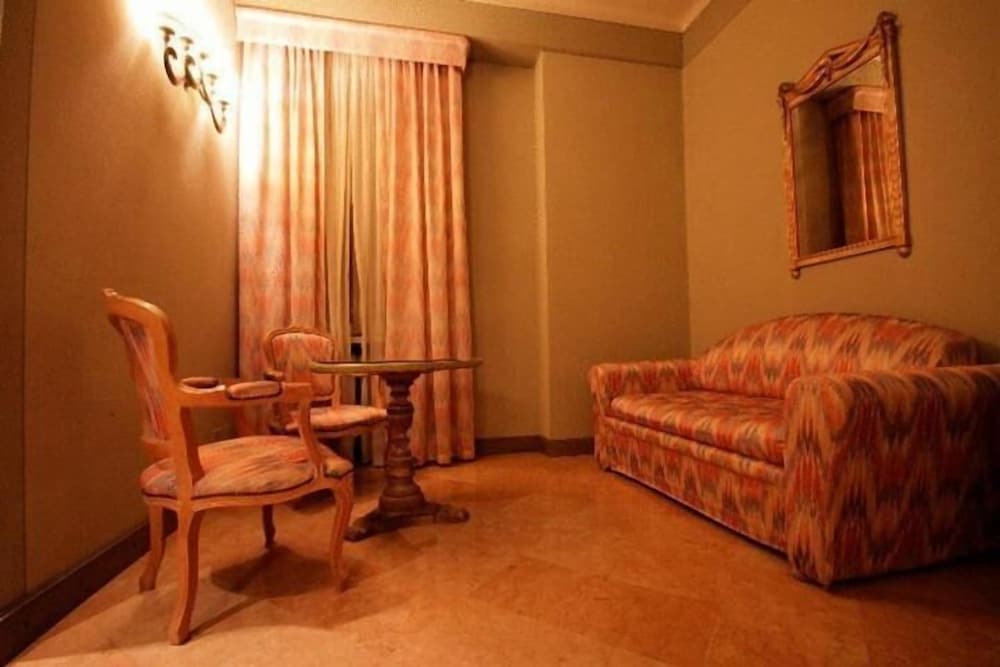 Arnaldo Aquila DAOro Hotel 25/39
