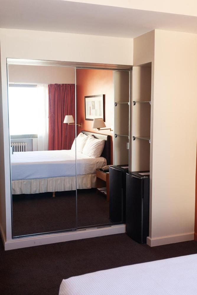 Austral Express Hotel 16/49
