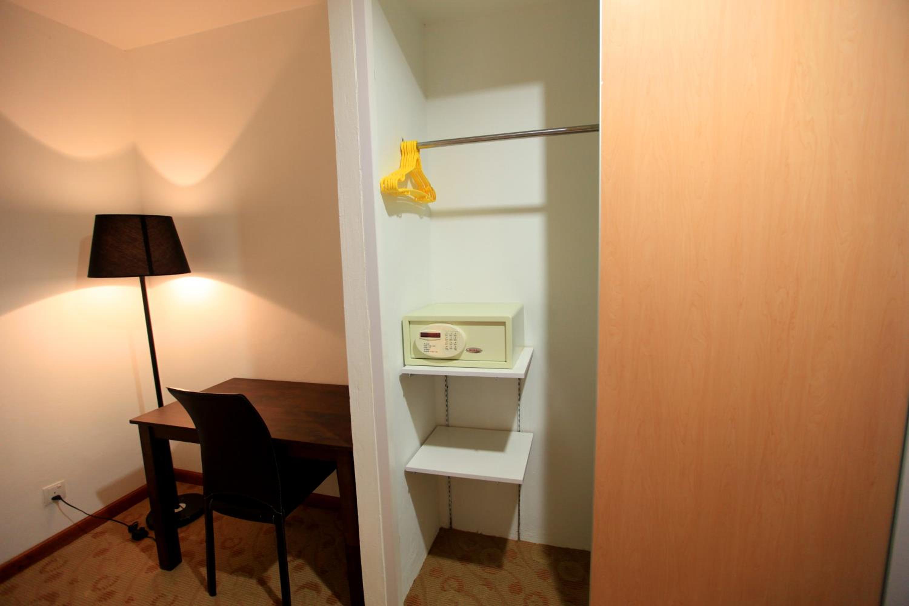 Merdeka Suites Hotel 21/45