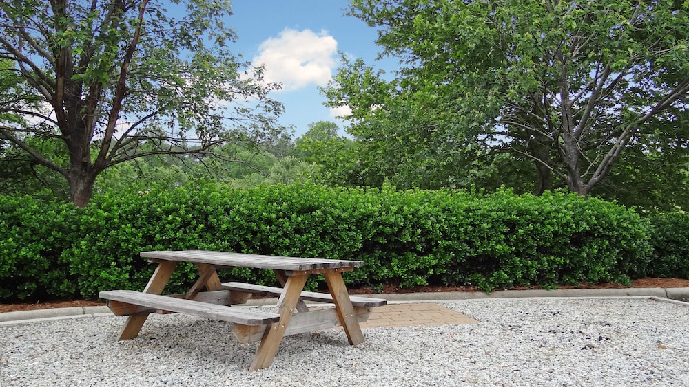 Extended Stay America - Raleigh - Rdu Airport 38/51
