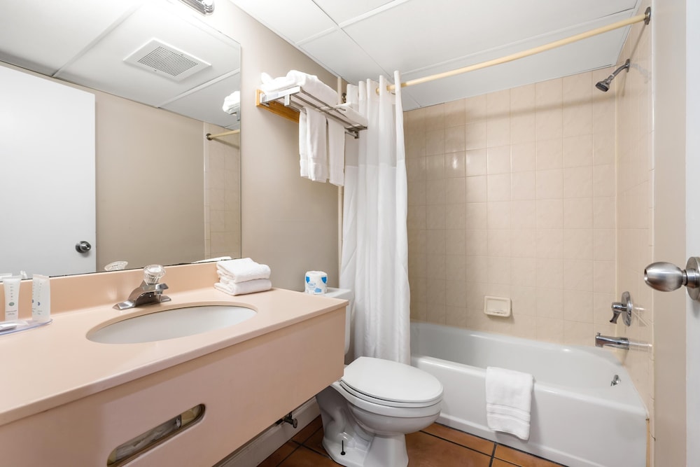 Tidelands Caribbean Hotel and Suites 57/62