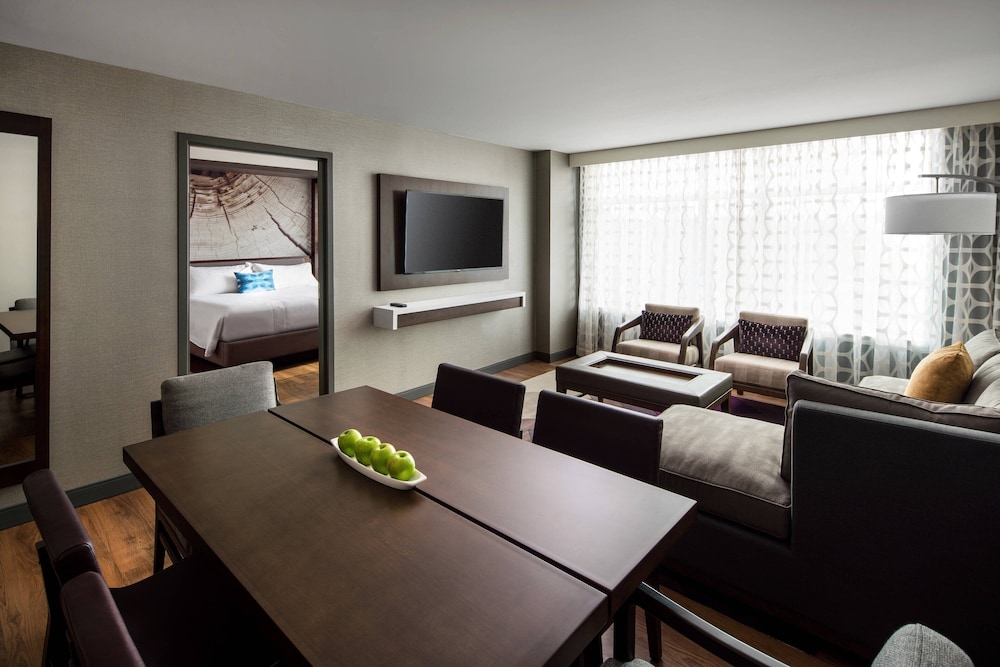 Morgantown Marriott At Waterfront Place 49/70
