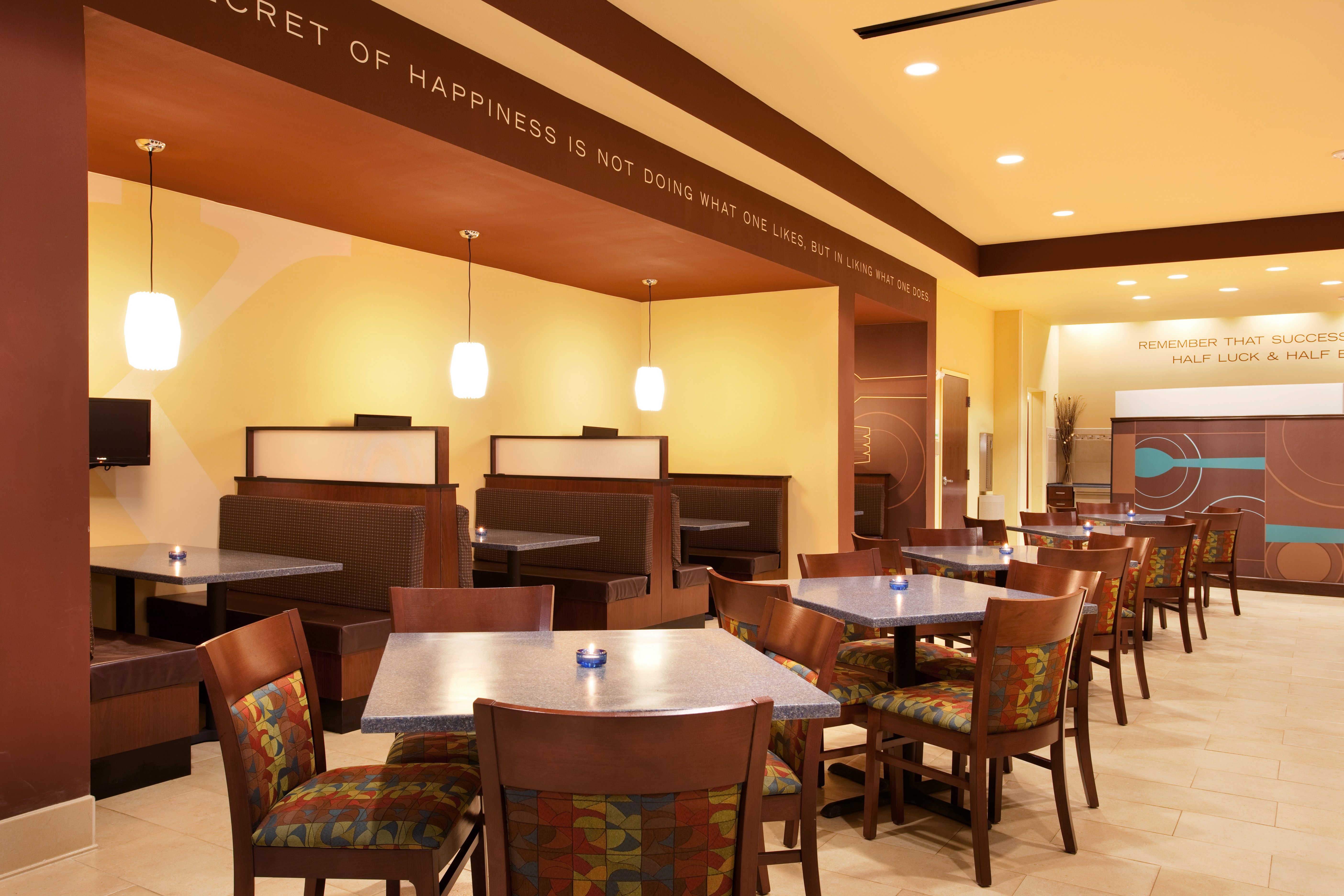 Holiday Inn St. Louis Fairview Heights 62/72