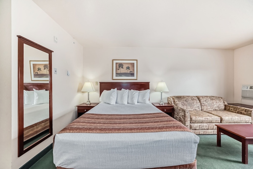 Grande Cache Inn and Suites 8/46