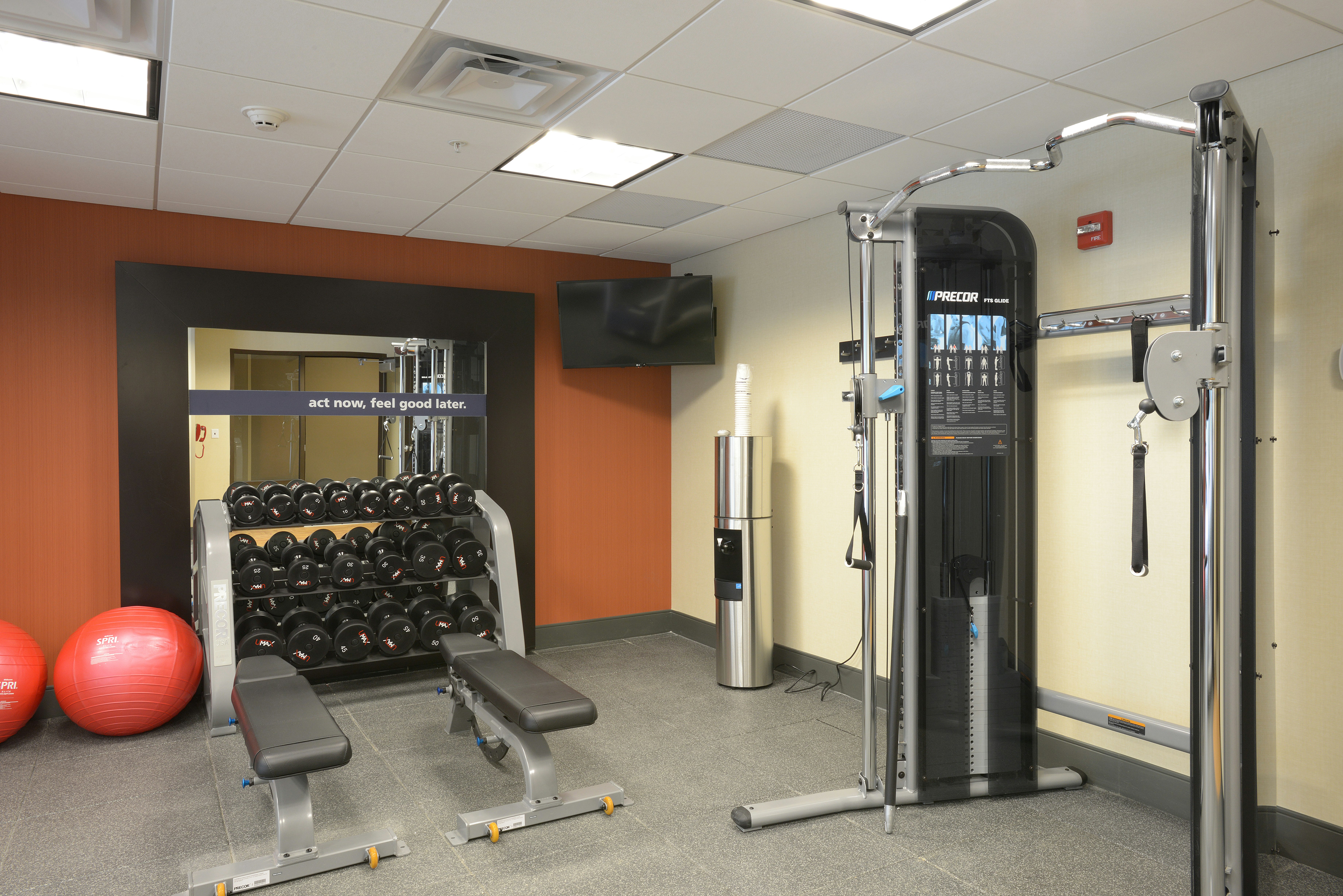 Hampton Inn Suites Cincinnati Kenwood Oh 20/43