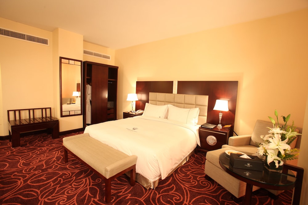 Dhaka Regency Hotel and Resort 27/64