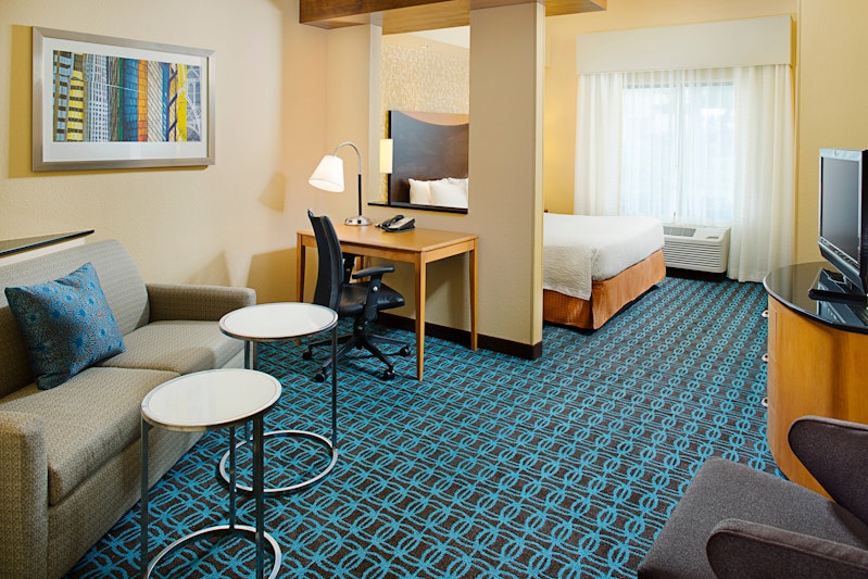 Fairfield Inn Suites By Marriott San Antonio Seaworld 6/10