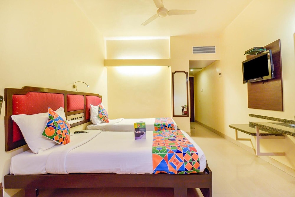 Hotel Ashish Plaza 5/30
