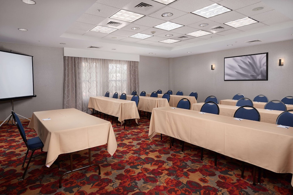 Hampton Inn Phoenix/Glendale/Peoria 44/50