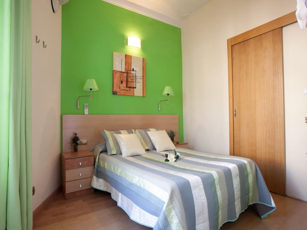 Hostal Felipe Ii 6/24