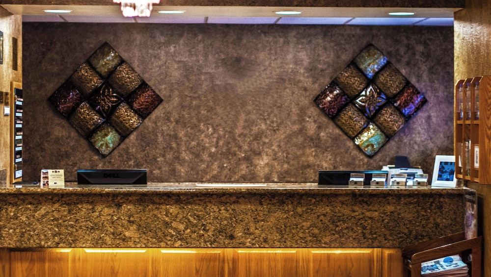 Magnuson Hotel Sand Springs 7/39
