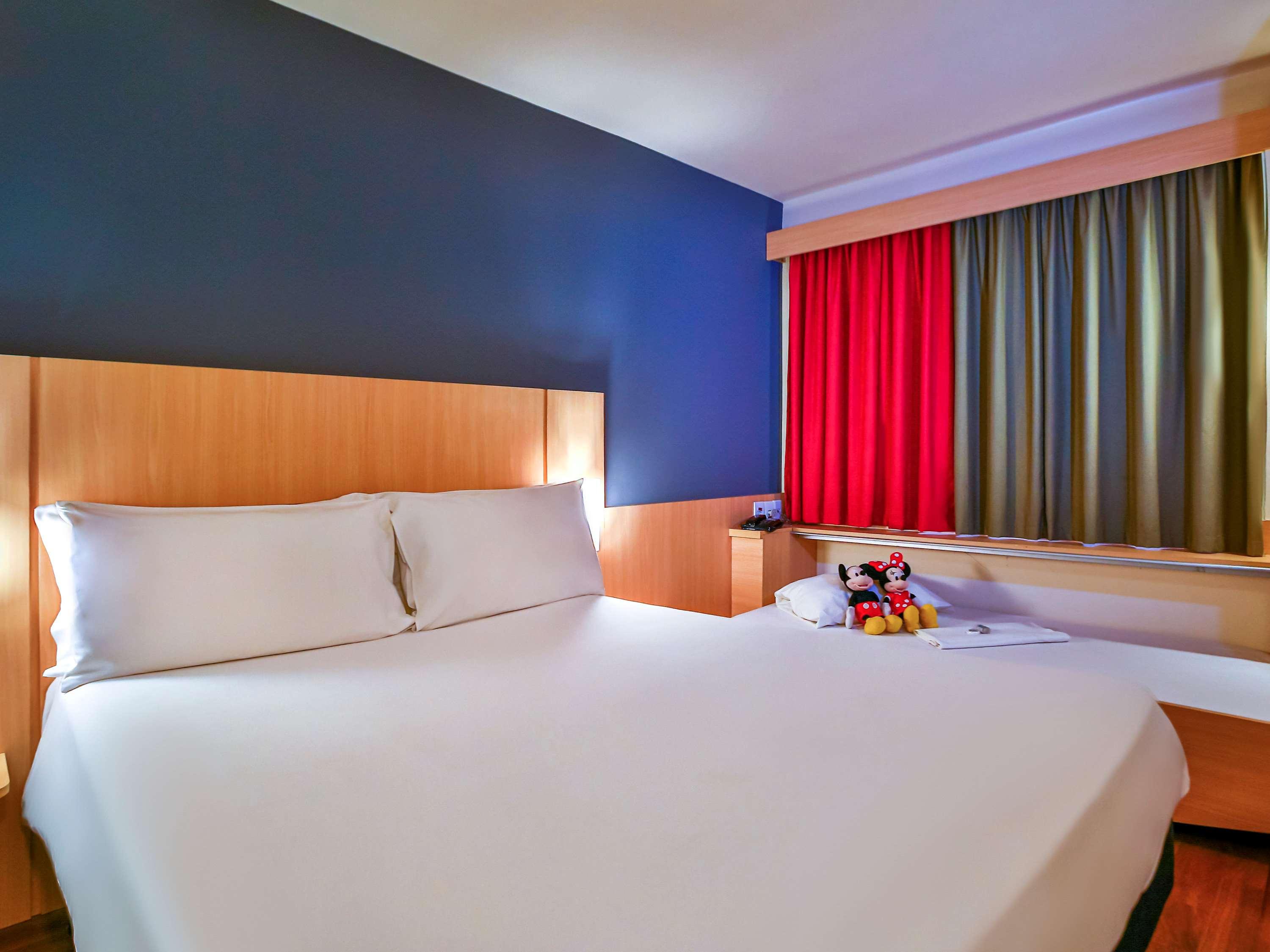 STANDARD, DOUBLE BED, WITH CHILD EXTRA BED