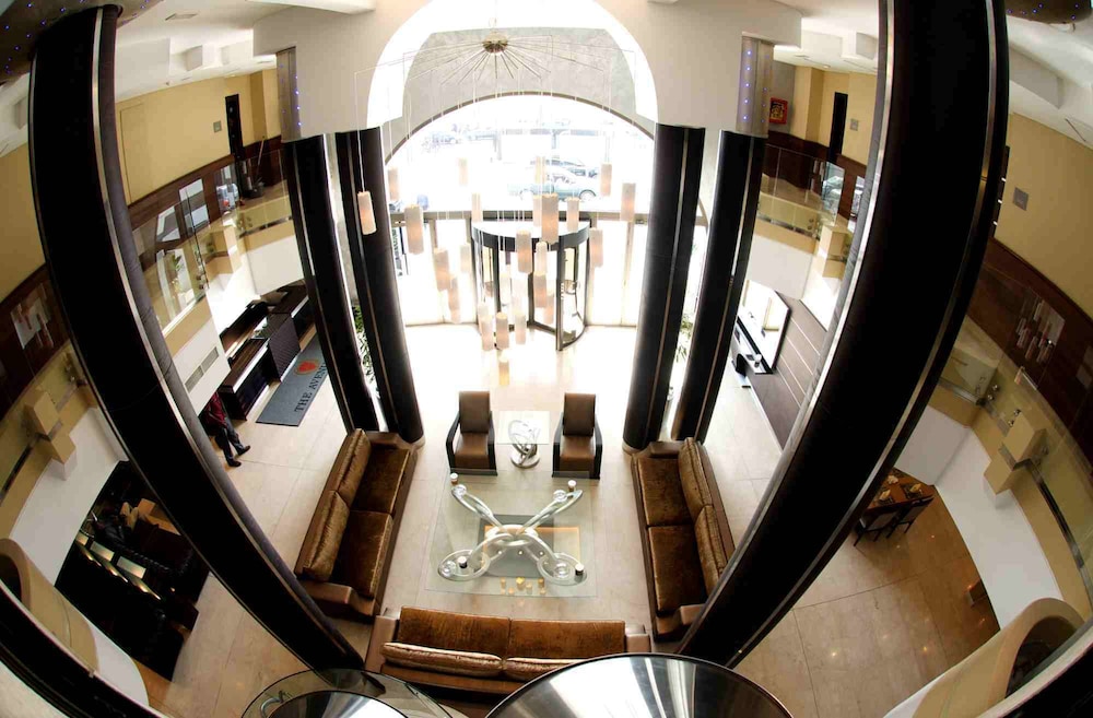 The Avenue Suites 21/46