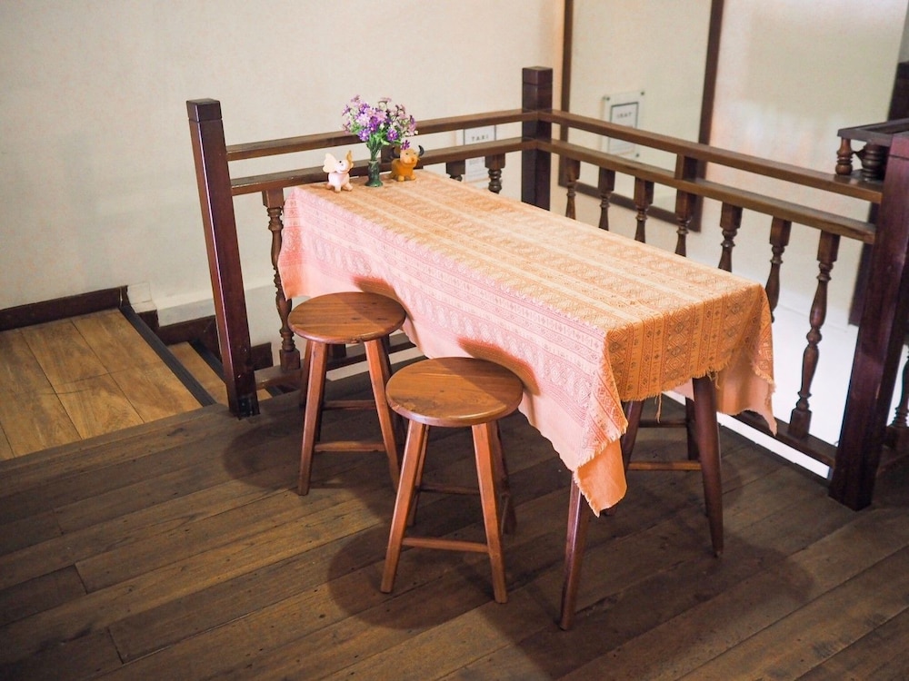 Rustic Guesthouse 38/50