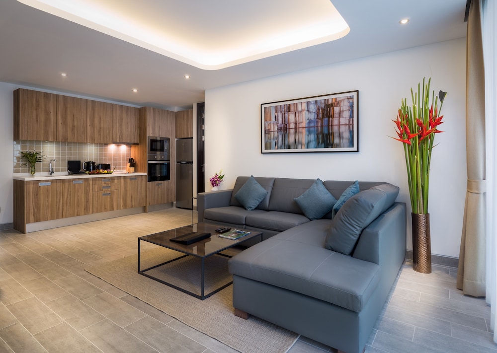 Absolute Twin Sands Resort Spa 48/62