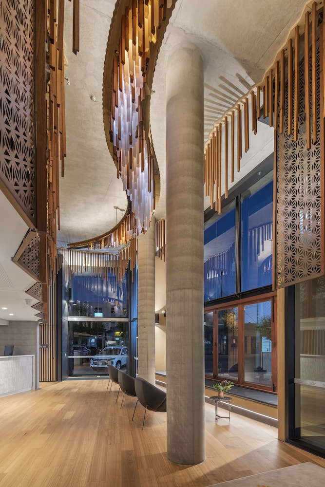Vibe Hotel Adelaide 7/50
