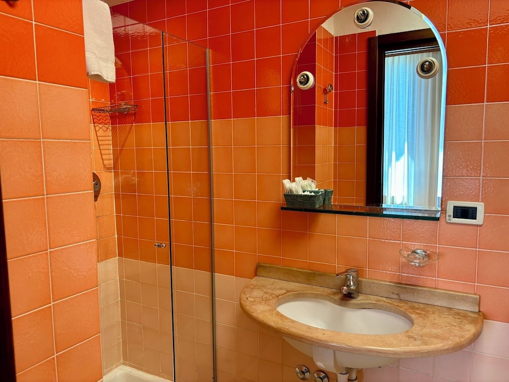 Hotel Delle Rose 48/50