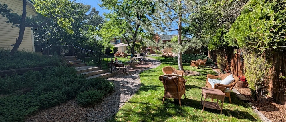 Rocky Mountain Inn 39/50