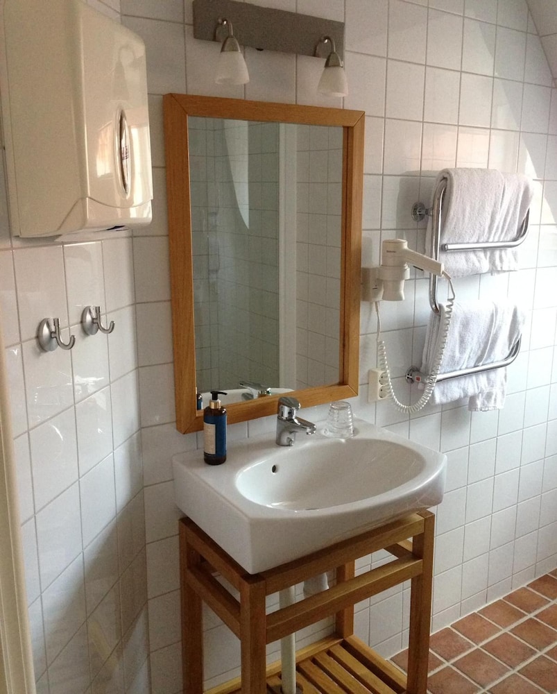 Vidbynäs Gård & Konferens 46/50