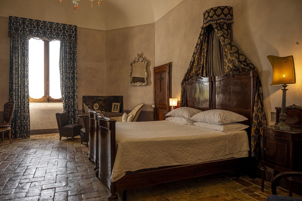 CASTELLO DI SEMIVICOLI 2/44