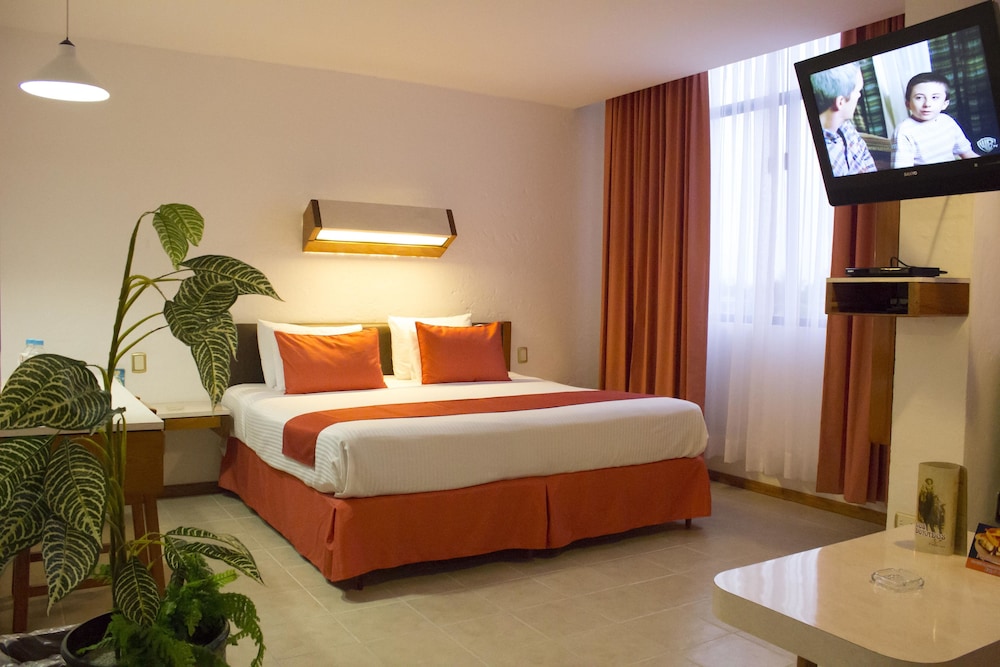 Hotel Enriquez 5/20
