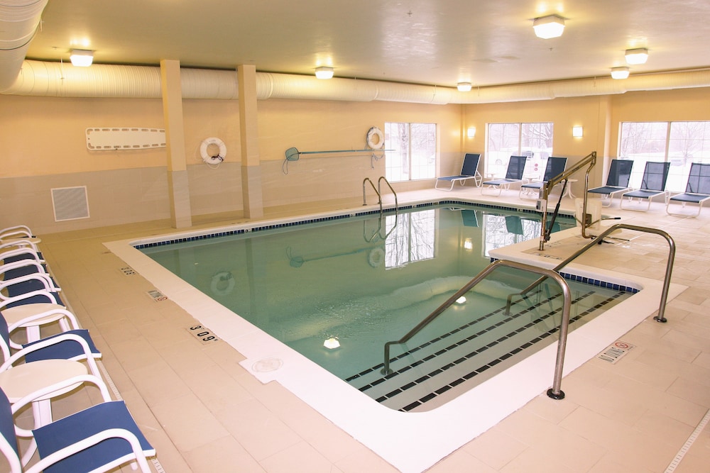 swimming pool spa