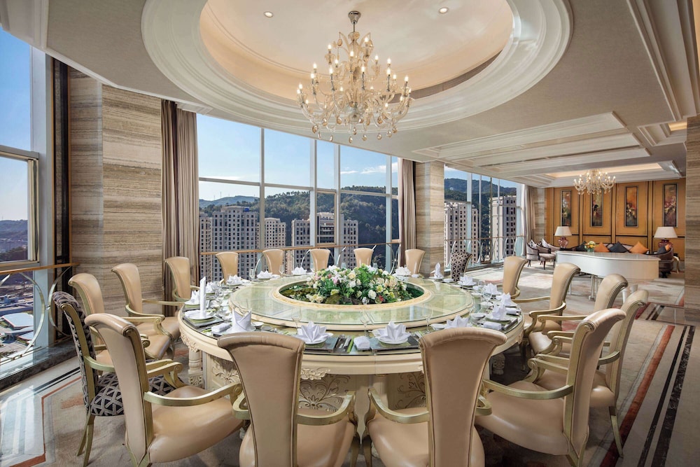 Wyndham Garden Yuhuan Downtown 46/65