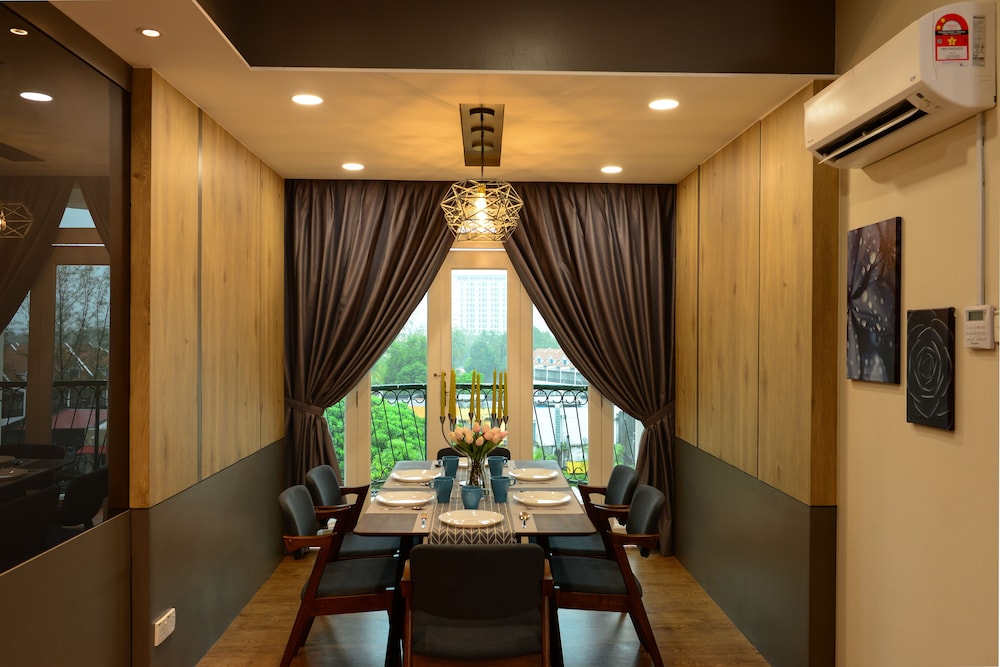 Kuah Town Service Suite Apartment 30/41
