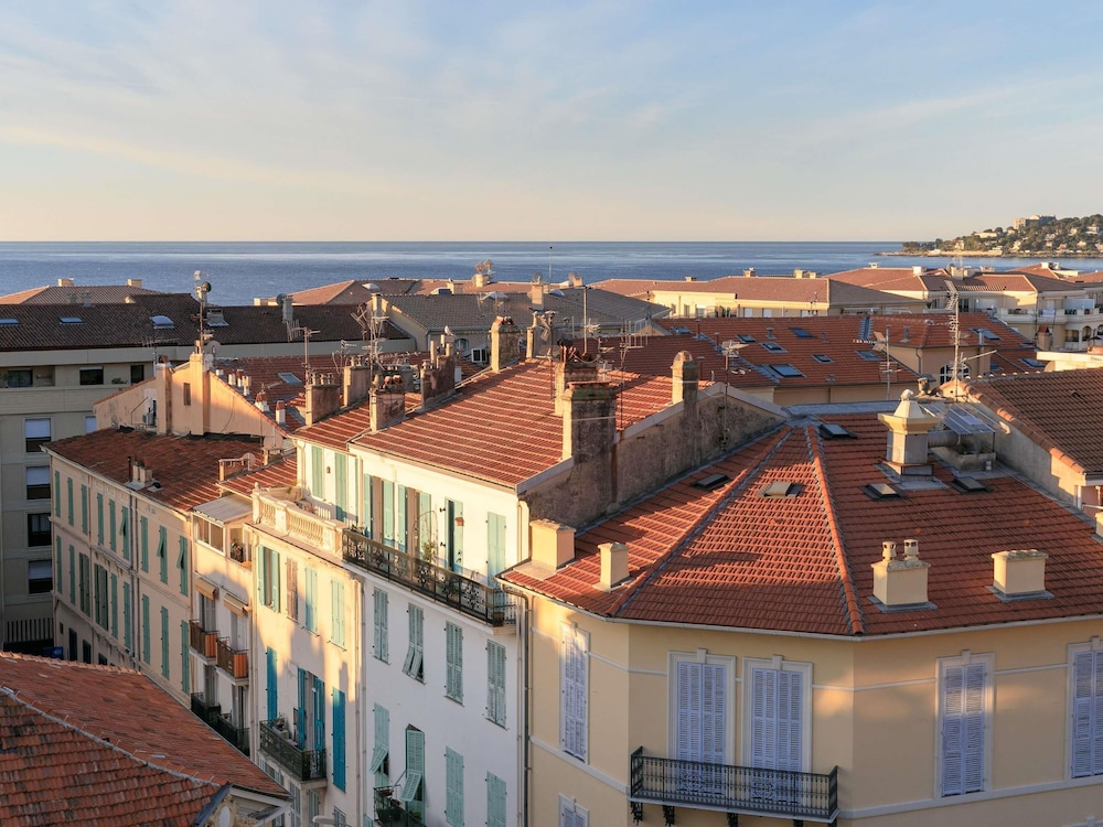 Ibis Styles Menton Centre 2/50