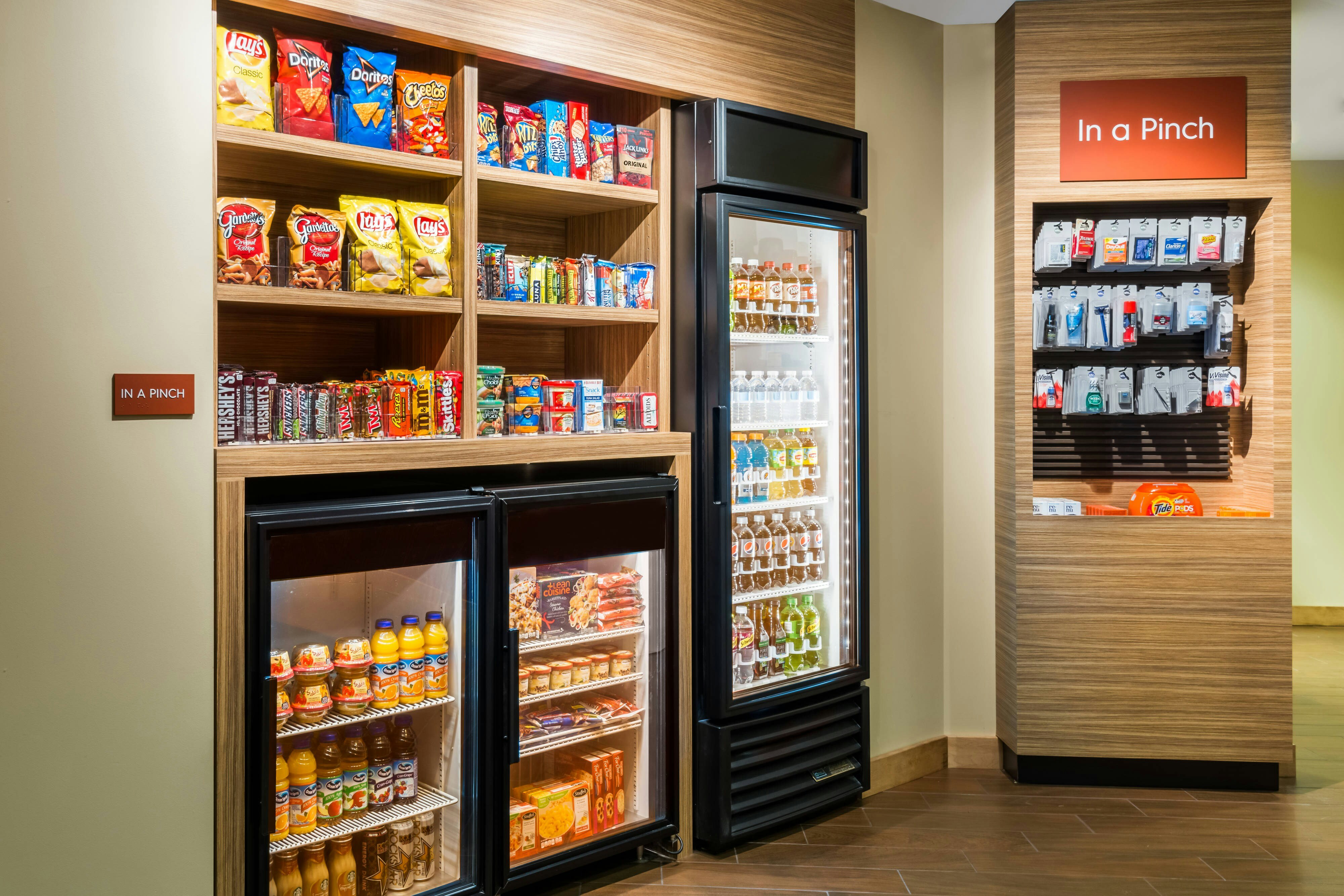 TOWNEPLACE SUITES LATHAM ALBANY AIRPORT 27/62
