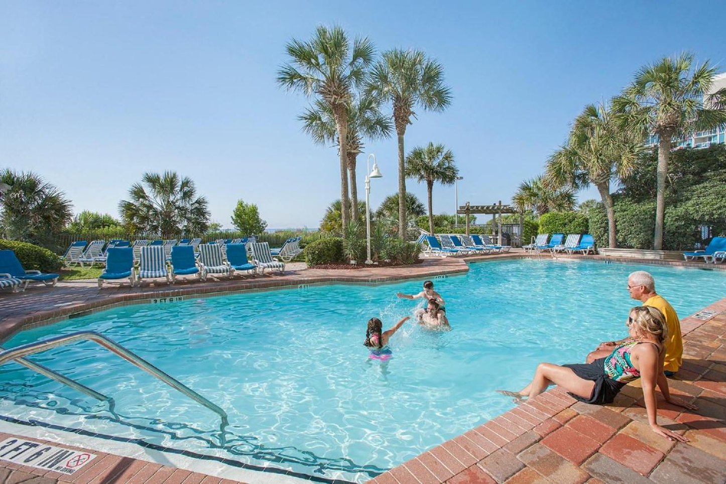 Sea Crest Oceanfront Resort 28/67