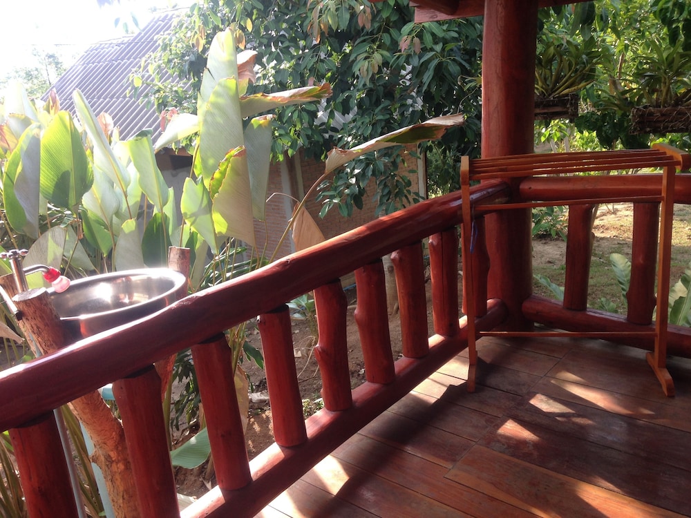 Pai Porpeang Guesthouse 45/50