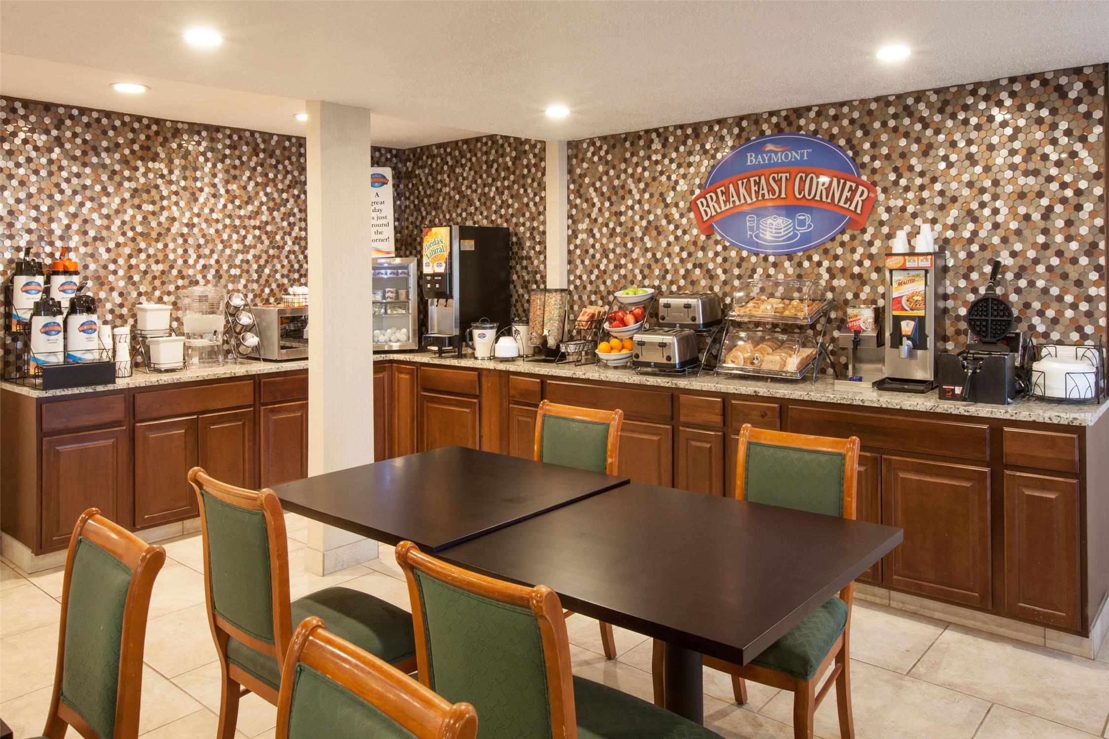 Baymont By Wyndham Texarkana 35/44
