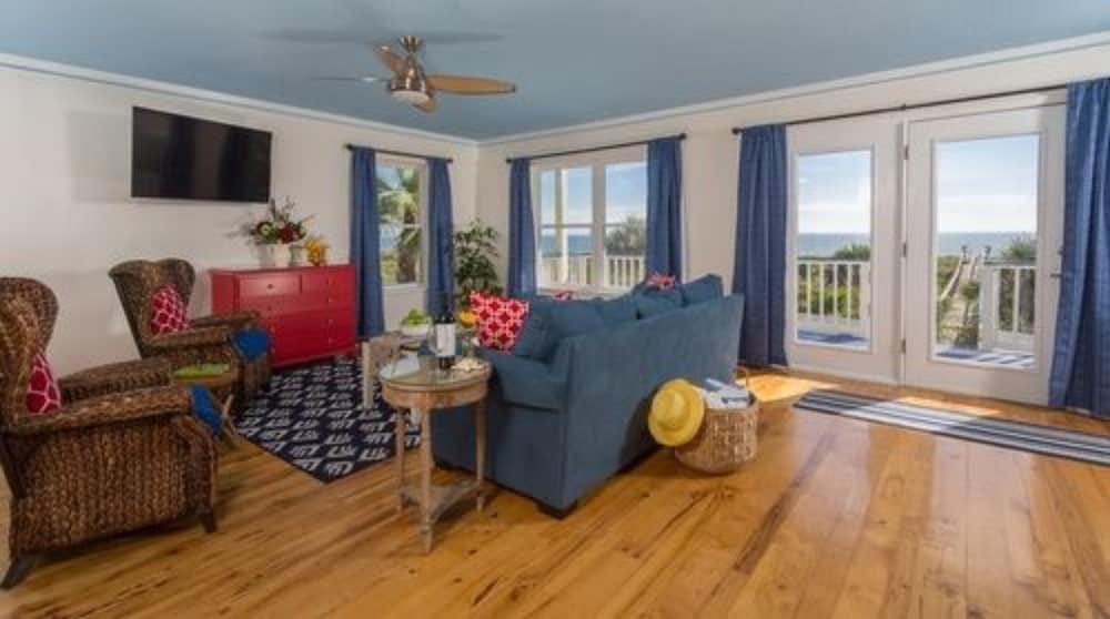 Bayfront Marin House 52/76
