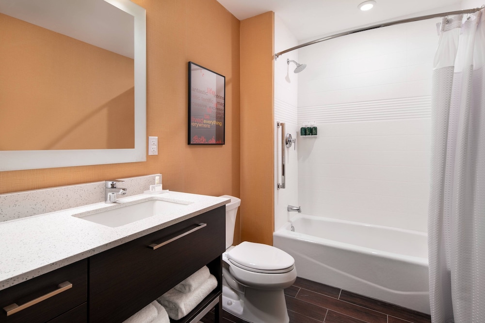 TownePlace Suites by Marriott Fresno Clovis 12/39