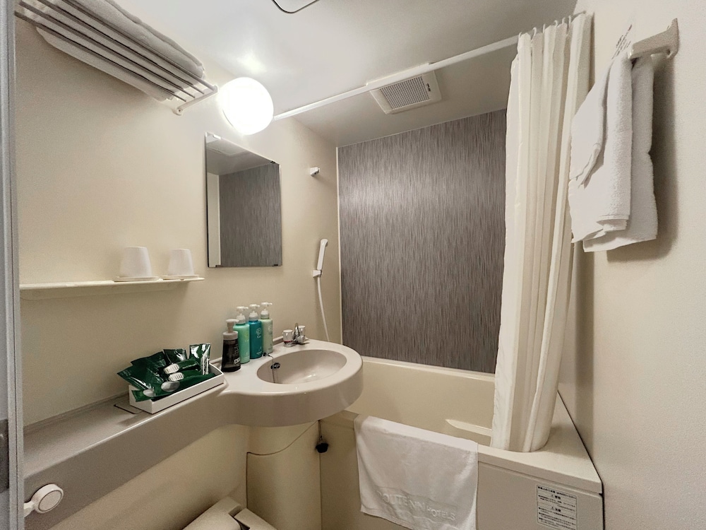 Hotel Route Inn Marugame 51/52
