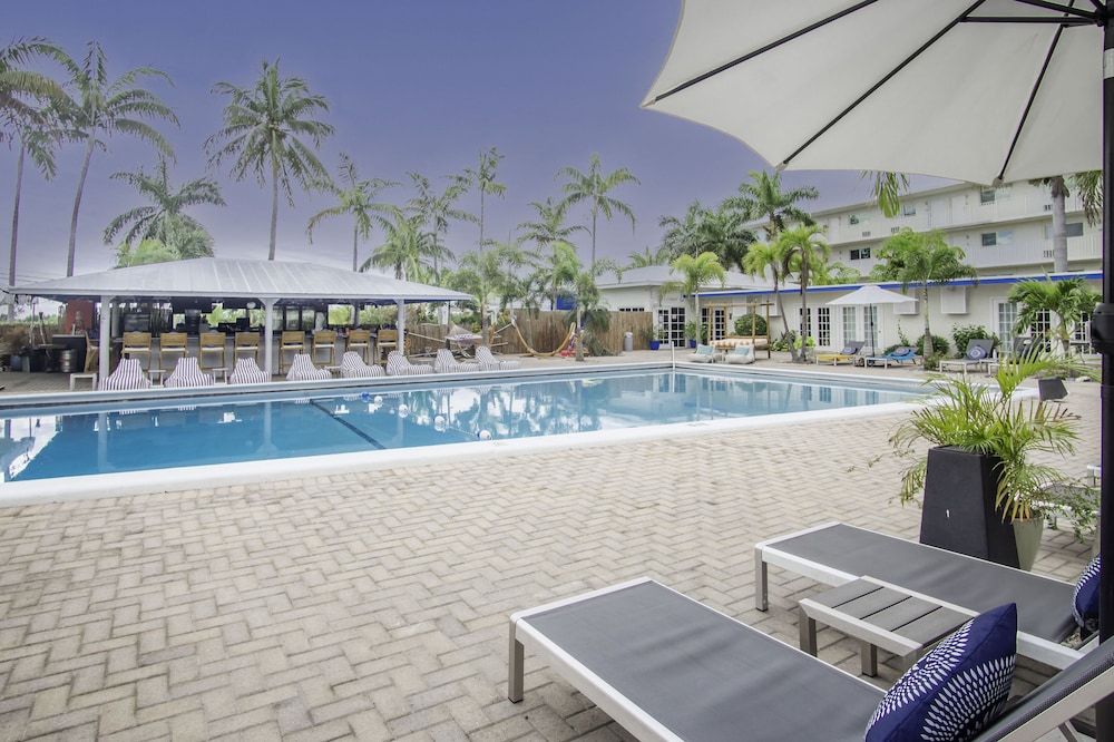Skipjack Resort Marina 39/70