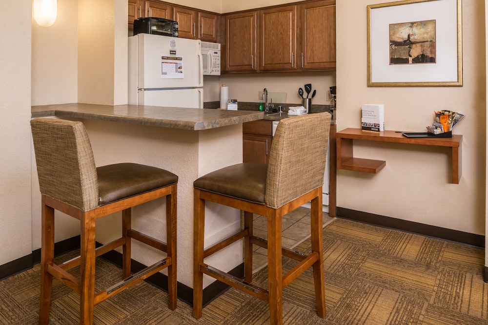 Staybridge Suites Las Cruces 42/72