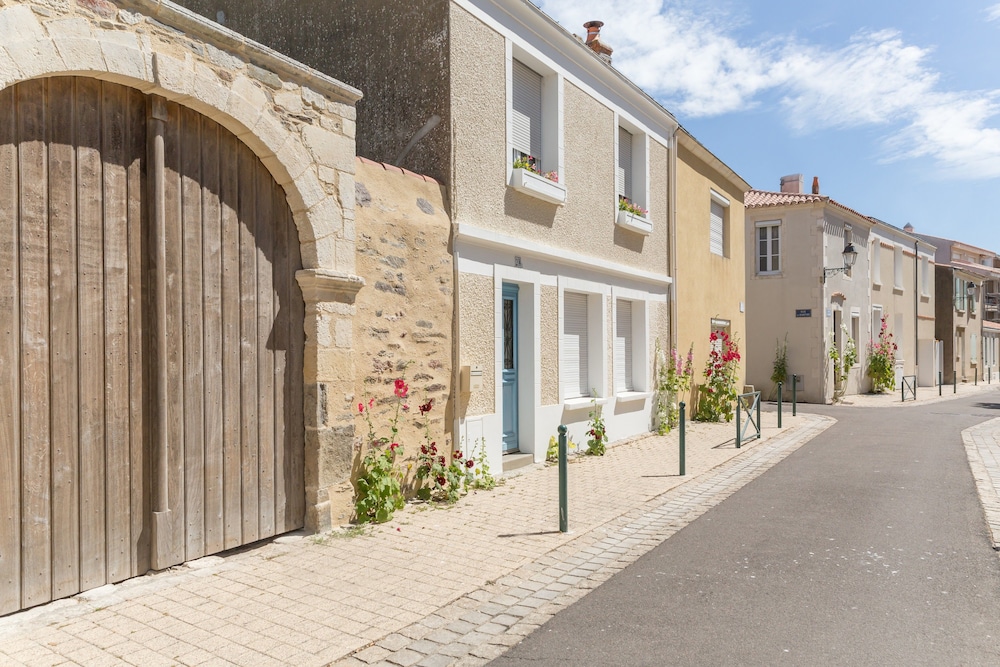 PIERRE & VACANCES RESIDENCE LA BAIE DES SABLES 42/50