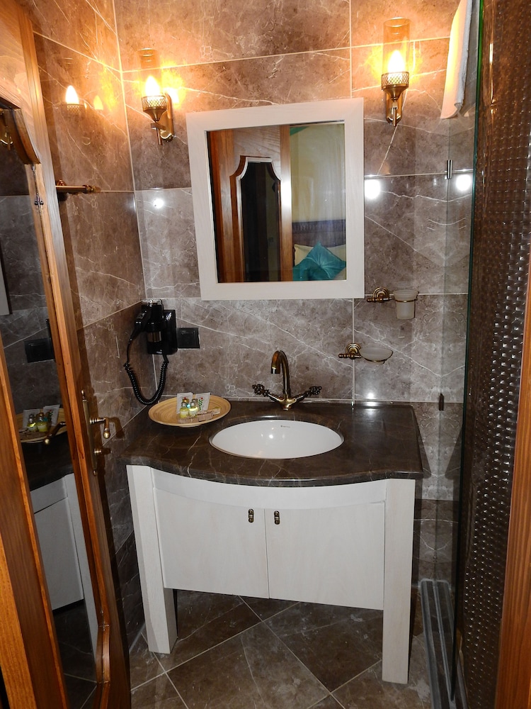 Orchis Butik Hotel 48/50