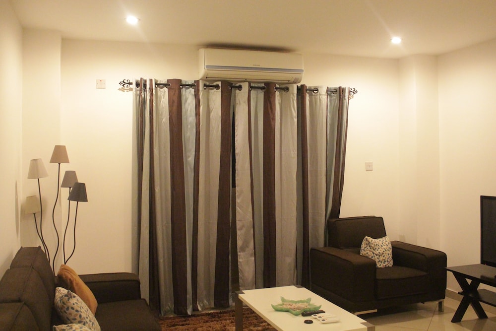Accra Luxury Apartments 41/50