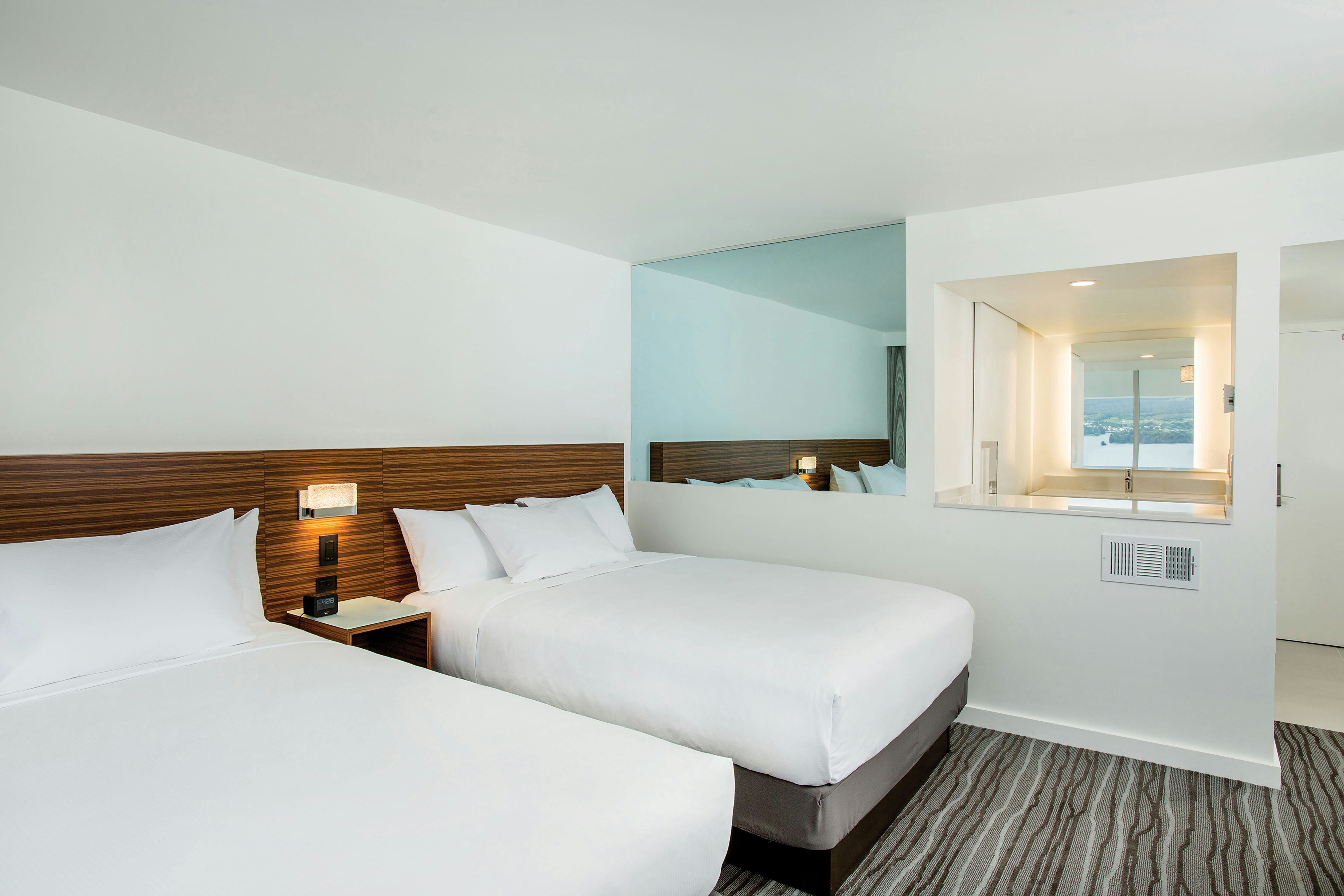 ROOM, 2 QUEEN BEDS, OCEAN VIEW