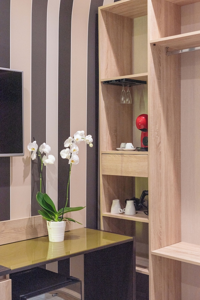 Neapolis Lifestyle 49/59